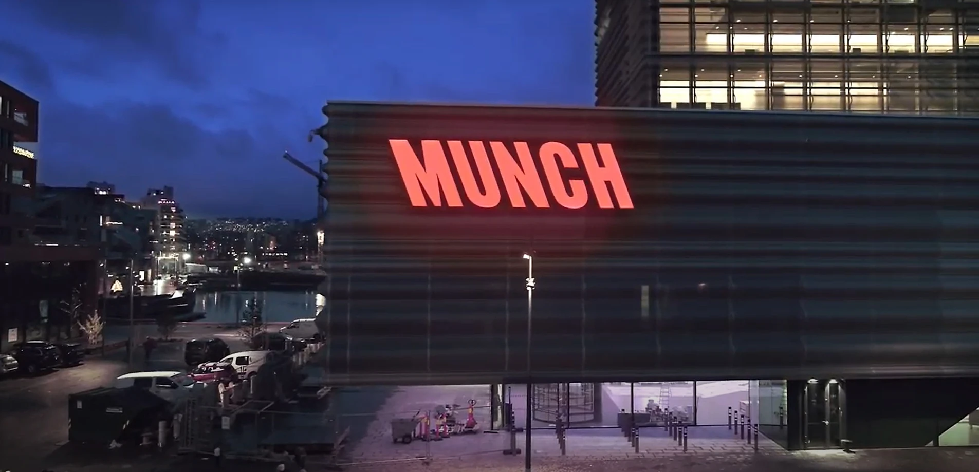 The new sign on MUNCH in Bjørvika