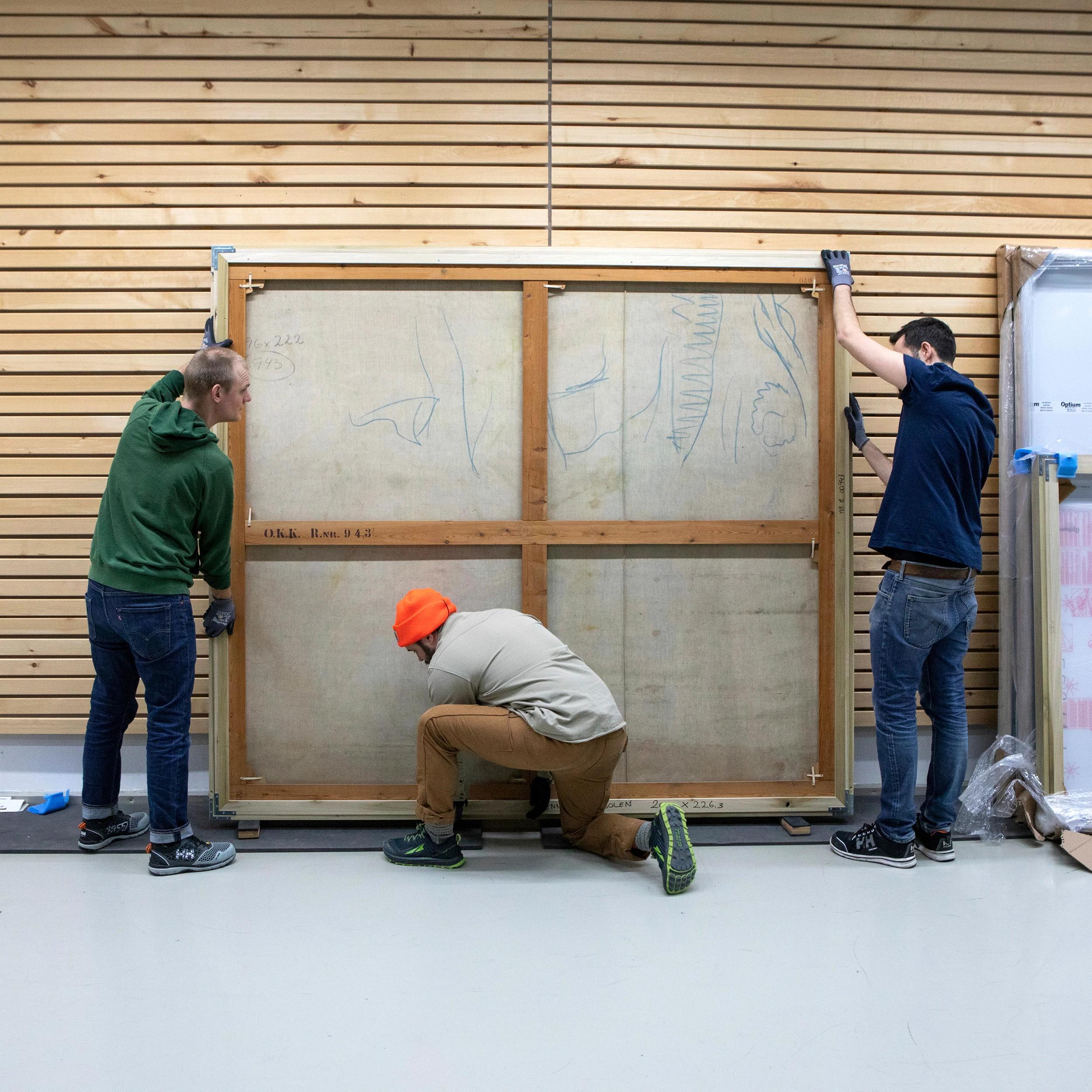 Moving the collection - MUNCH's moving team at work behind the scenes