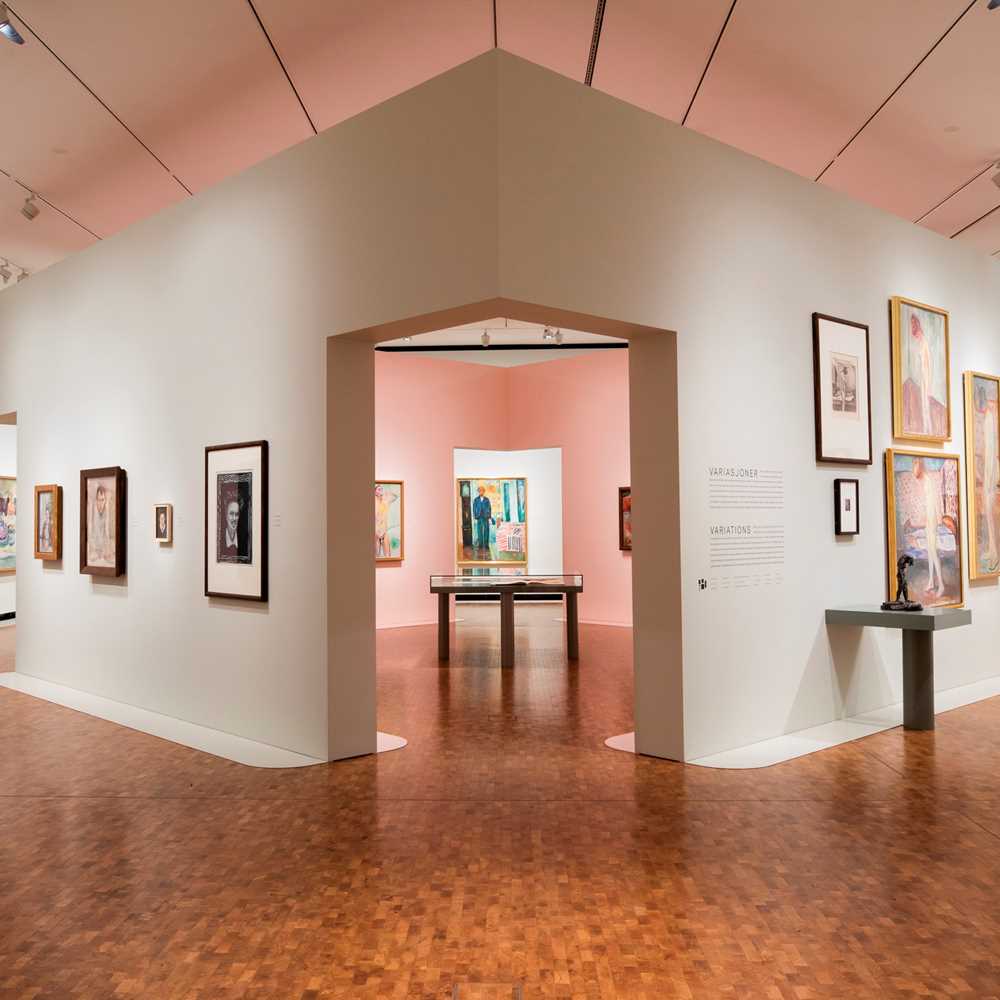 Overview of part of the Infinite exhibition at MUNCH, featuring 130 works by Edvard Munch. Photograph.