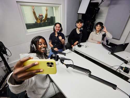 Recording the series SOLO OSLO: Your Voice. Photo: Kilian Munch © Munchmuseet